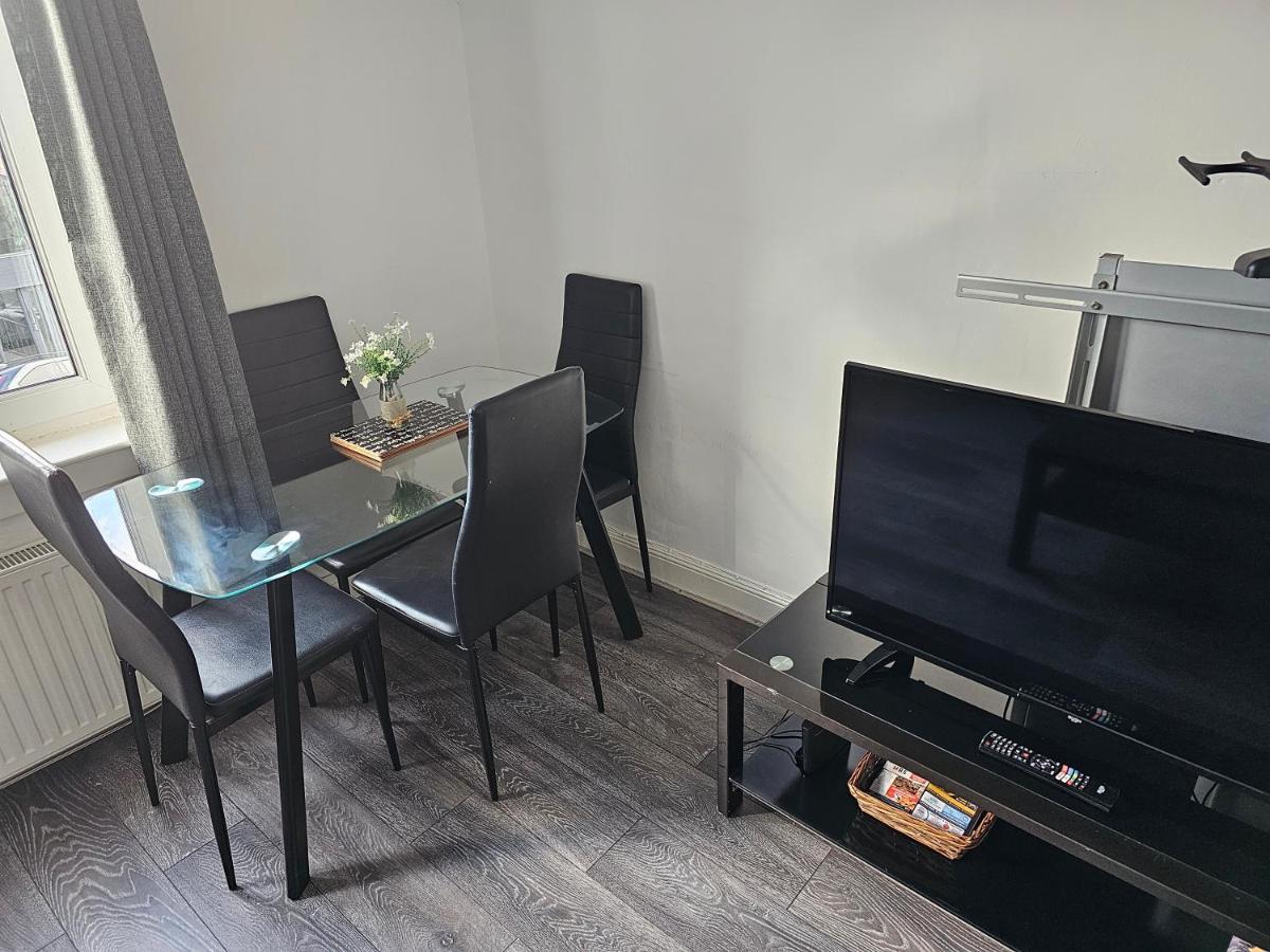 Snug - Meadhan Apartment Helensburgh Esterno foto